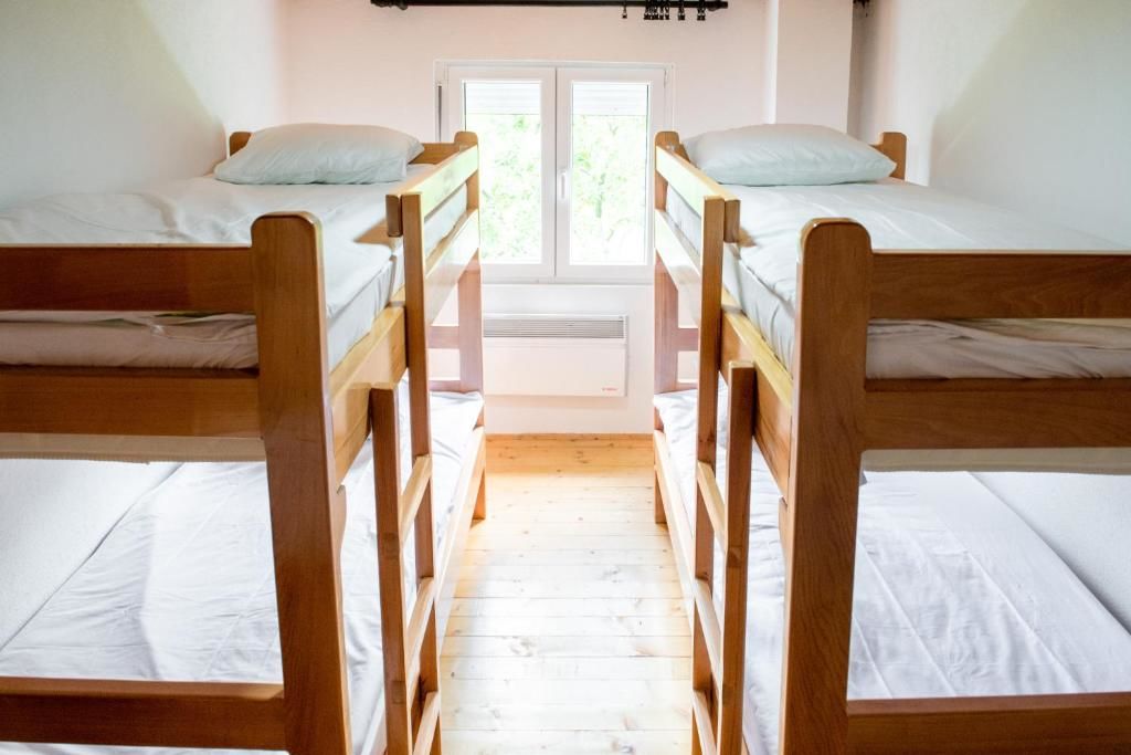 Апартаменты AgroV Rooms Мойковац