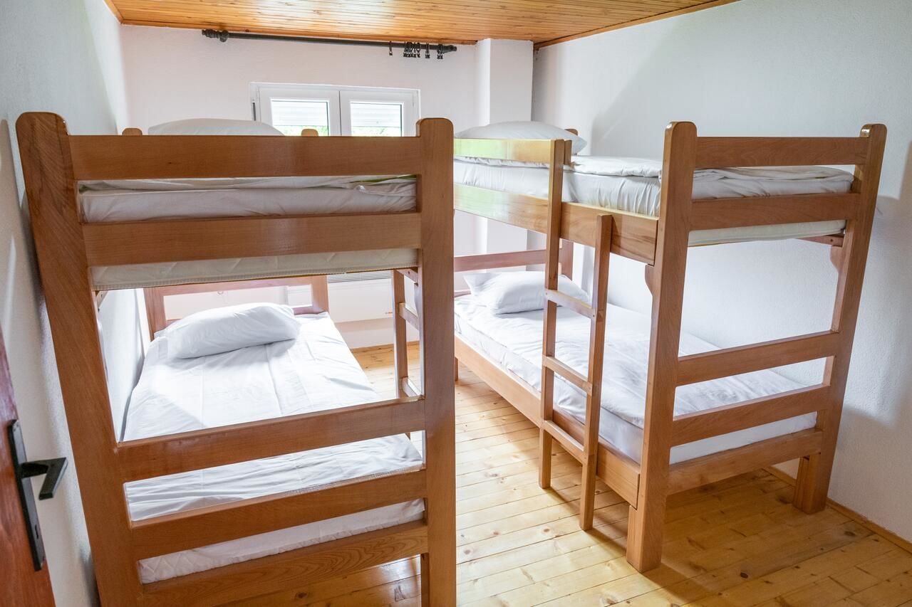 Апартаменты AgroV Rooms Мойковац